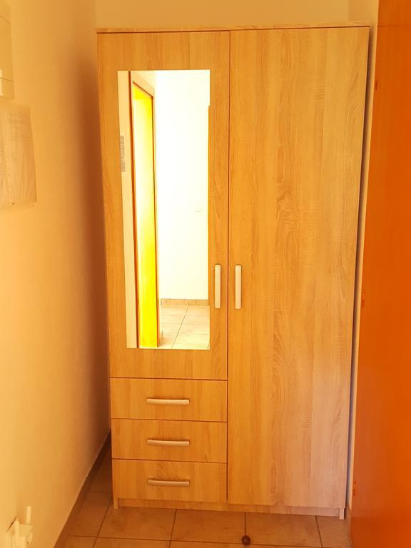 Apartments Mirakul Lopar Exterior photo